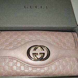 Gucci Pink Quilted Leather Wallet w/COA